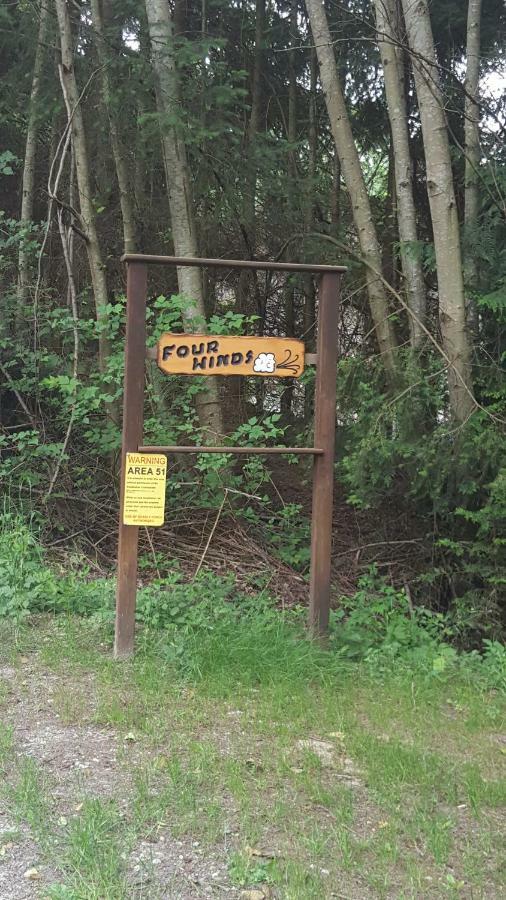 הוילה Roberts Creek A Tiny Escape מראה חיצוני תמונה